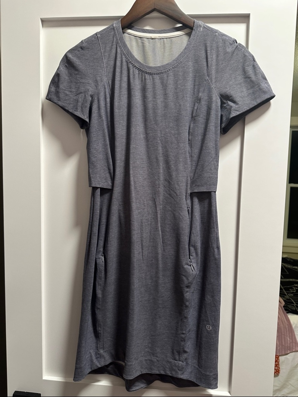 Lululemon Women’s Short-Sleeve Grey Dress